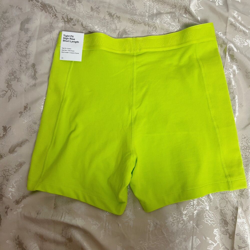 NWT Nike Right Fit High Rise Short Neon Green Bicycle Shorts Women's Size M - Picture 2 of 4